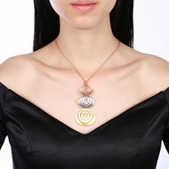 Picture of Famous Casual Small Pendant Necklace