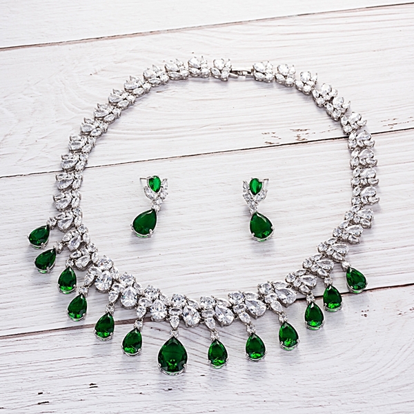 Picture of Beautiful Cubic Zirconia Luxury Necklace and Earring Set