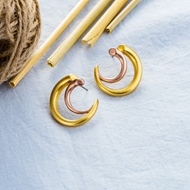 Picture of Zinc Alloy Gold Plated Stud Earrings at Great Low Price