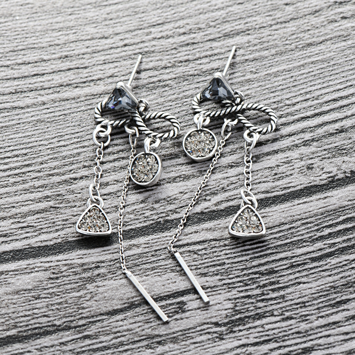 Great Glass Classic Dangle Earrings For Your Occasions