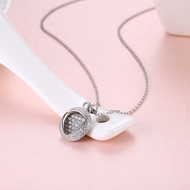Picture of Fashion Platinum Plated Pendant Necklace From Reliable Factory