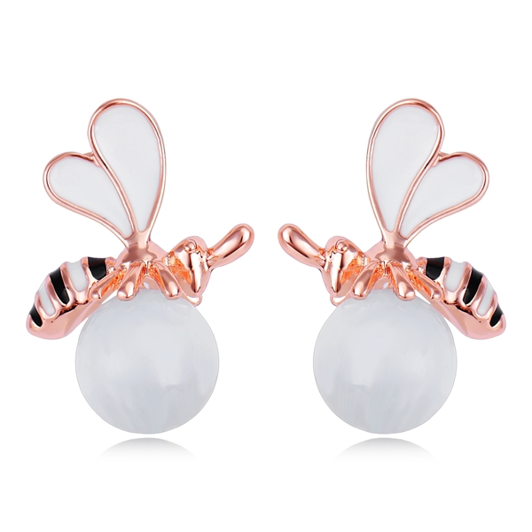 Picture of Zinc Alloy Artificial Pearl Stud Earrings From Reliable Factory