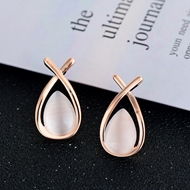 Picture of Fashionable Casual White Stud Earrings