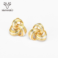 Picture of Dubai Zinc Alloy Stud Earrings with Fast Shipping