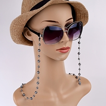 Show details for Classic Big Frame Chain in Flattering Style