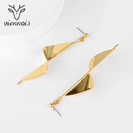 Picture of Attractive Gold Plated Big Dangle Earrings For Your Occasions