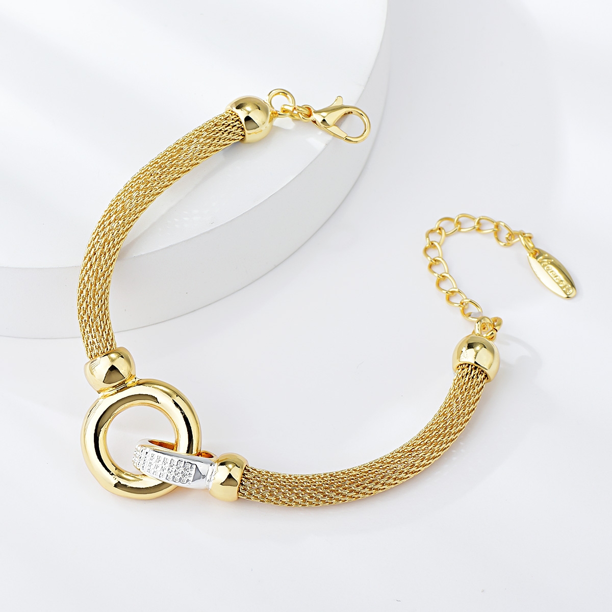Zinc Alloy Gold Plated Fashion Bracelet From Reliable Factory