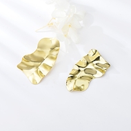 Picture of Fast Selling Gold Plated Medium Stud Earrings For Your Occasions