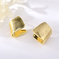 Picture of Best Medium Gold Plated Stud Earrings