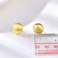 Picture of Dubai Gold Plated Stud Earrings with Fast Delivery