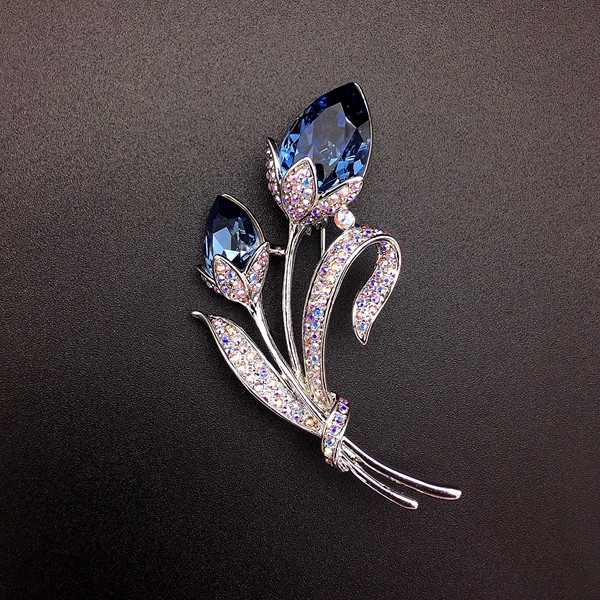 Picture of Latest Small Blue Brooche