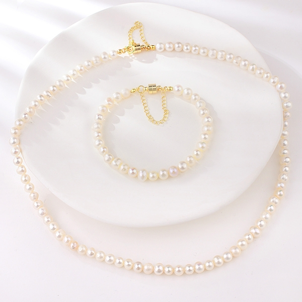 Picture of Popular Artificial Pearl White 2 Piece Jewelry Set