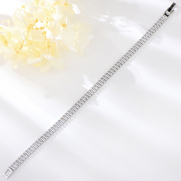 Picture of Sparkling Small Delicate Fashion Bracelet