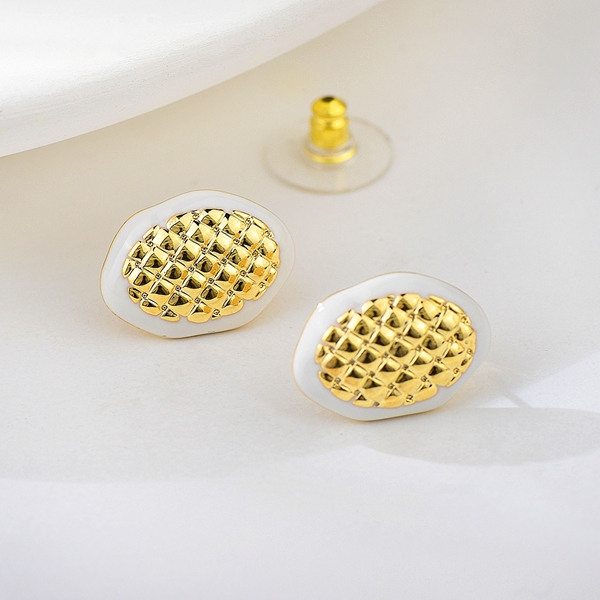 Picture of Trendy Gold Plated Big Big Stud Earrings with No-Risk Refund