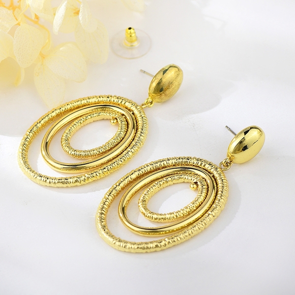 Fashionable Dubai Gold Plated Dangle Earrings