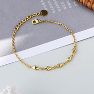 Picture of Delicate Small Fashion Bracelet with Beautiful Craftmanship