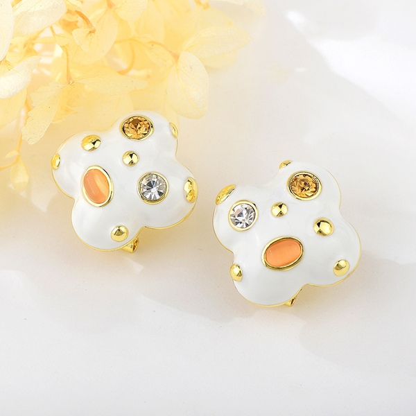 Picture of Zinc Alloy Gold Plated Stud Earrings in Exclusive Design