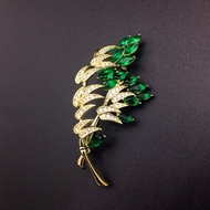 Show details for Amazing Medium Leaf Brooche