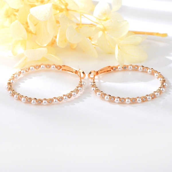 Picture of Purchase Rose Gold Plated Medium Huggie Earrings Exclusive Online