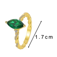 Picture of Wholesale Gold Plated Cubic Zirconia Fashion Ring with No-Risk Return