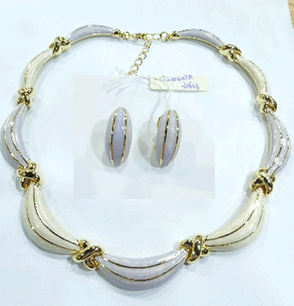 Picture of Staple Moissanite Classic 2 Piece Jewelry Set